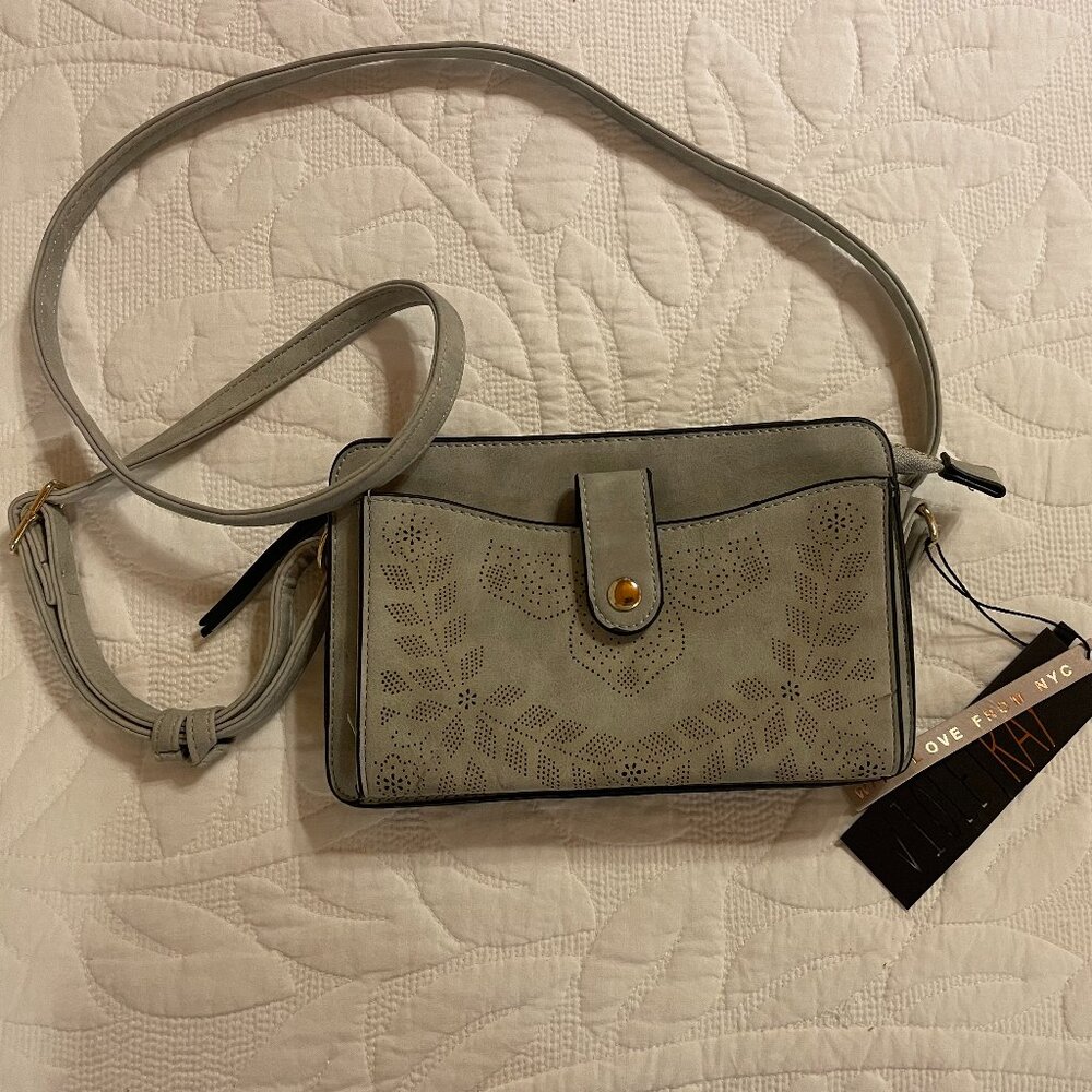 NWT Violet Ray gray purse with gold design and LOTS of pockets